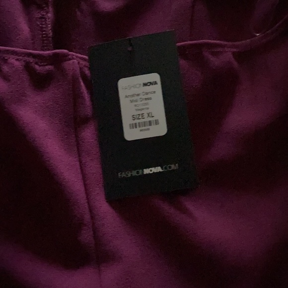 Dress - Picture 6 of 6